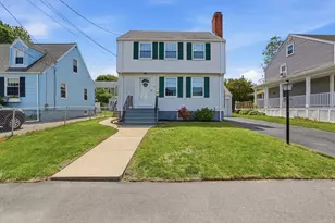 31 Beech St, Dedham, MA 02026 - Photo 1