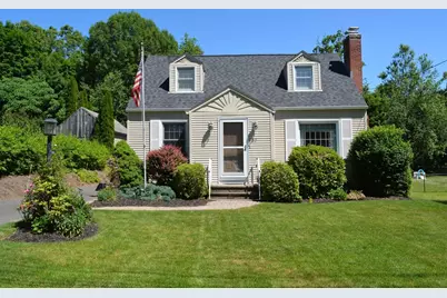 20 Exeter Street, West Springfield, MA 01089 - Photo 1