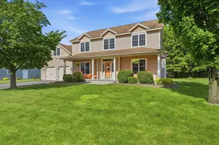 63 Caddyshack Dr, Chicopee, MA 01020 - Photo 1