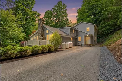 32 Eunice Williams Dr, Greenfield, MA 01301 - Photo 1