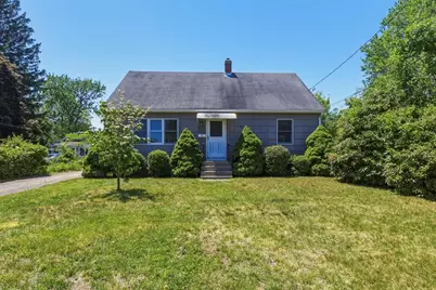 20 Felix St, Chicopee, MA 01020 - Photo 1
