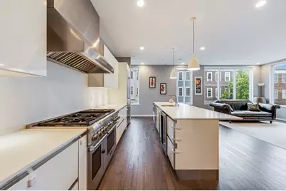 14 I St #3, Boston, MA 02127 - Photo 1