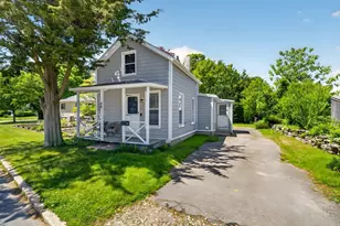 48 Farmfield St, Fairhaven, MA 02719 - Photo 1