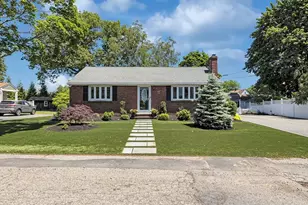 13 Willard St, Dedham, MA 02026 - Photo 1