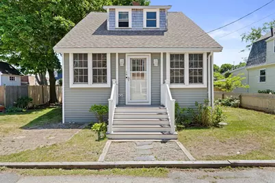 14 L St, Hull, MA 02045 - Photo 1