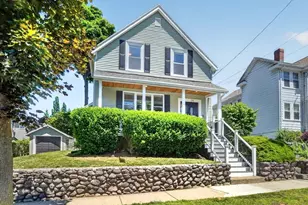 26 1st St, Melrose, MA 02176 - Photo 1