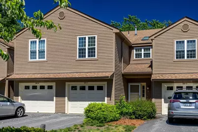 909 Ridgefield Cir #909C, Clinton, MA 01510 - Photo 1