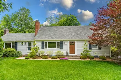 256 Mapleshade Ave, East Longmeadow, MA 01028 - Photo 1