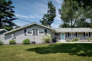 19 Ruth Dr, Framingham, MA 01701 - Photo 1