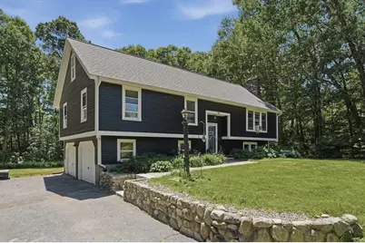 56 King Street, Uxbridge, MA 01569 - Photo 1