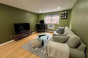116 Sycamore St, Somerville, MA 02145 - Photo 1