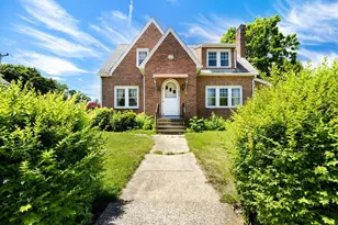 216 Springfield St, Chicopee, MA 01013 - Photo 1