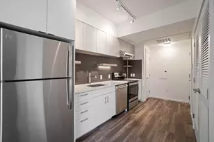 839 Beacon St, Boston, MA 02215 - Photo 1