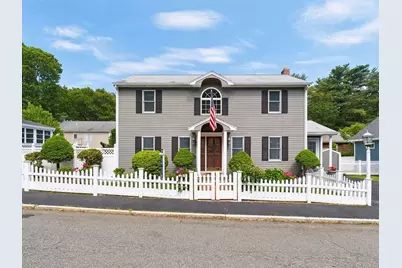 42 Woodland Rd, Wakefield, MA 01880 - Photo 1