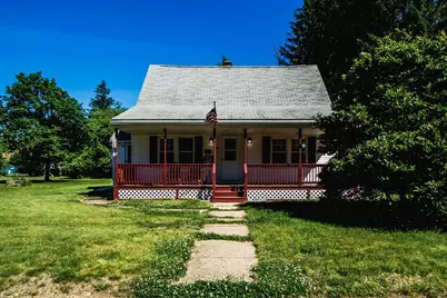 10 Pine St, Templeton, MA 01436 - Photo 1