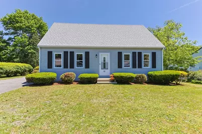 10 Antlers Shore Dr, Falmouth, MA 02536 - Photo 1