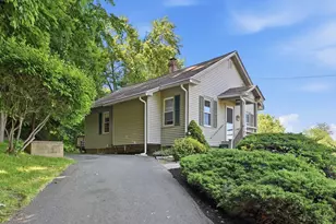 114 Field St, West Springfield, MA 01089 - Photo 1