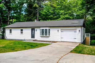 22 Albert Dr, Templeton, MA 01468 - Photo 1