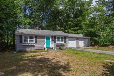 31 Acorn St, Middleborough, MA 02346 - Photo 1