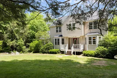140 Paradise Ln, Sturbridge, MA 01518 - Photo 1
