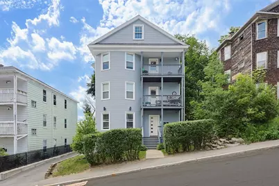 15 Stanton St, Worcester, MA 01605 - Photo 1