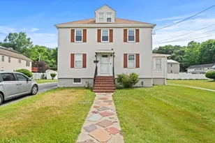 20 Bryant St, Woburn, MA 01801 - Photo 1