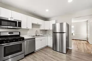21 Carleton Ave, Haverhill, MA 01835 - Photo 1