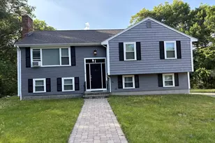 27 Richardson Cir, Saugus, MA 01906 - Photo 1