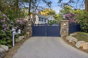 31 Boyles St, Beverly, MA 01915 - Photo 1