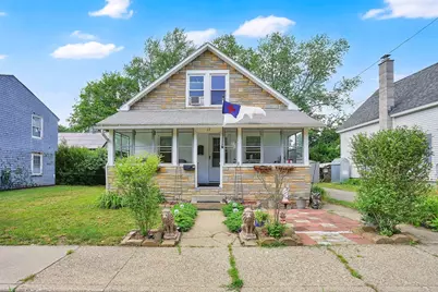 13 Orchard St, Palmer, MA 01069 - Photo 1
