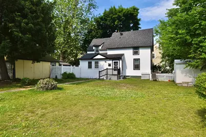 106 Suffolk St, Springfield, MA 01109 - Photo 1