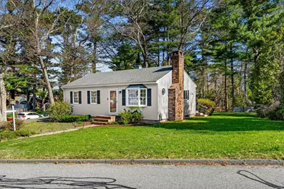 5 Pershing Ave, Acushnet, MA 02743 - Photo 1