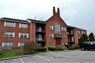 7 Louisburg Square, Nashua, NH 03060 - Photo 1