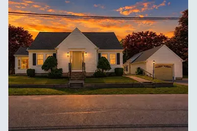123 James St, Acushnet, MA 02743 - Photo 1