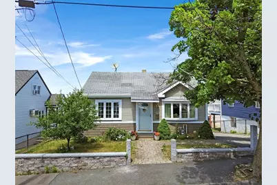 32 Fenley St, Revere, MA 02151 - Photo 1