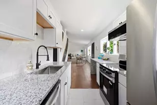 37 Sun Valley Rd, Holyoke, MA 01040 - Photo 1