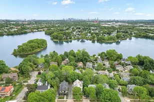 186 Pleasant St, Arlington, MA 02476 - Photo 1