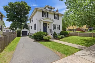 9 Mendum St, Melrose, MA 02176 - Photo 1