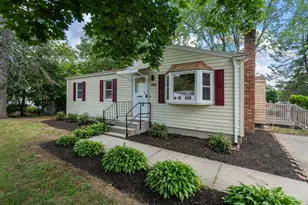 188 Moss Rd, Springfield, MA 01119 - Photo 1
