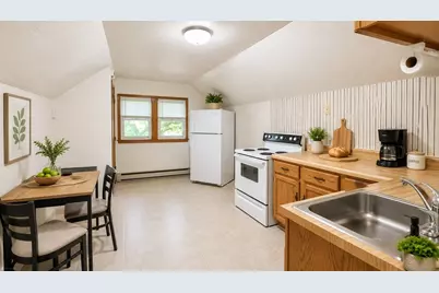 109 Green Hill Pkwy #2, Worcester, MA 01605 - Photo 1