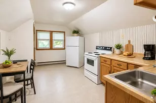 109 Green Hill Pkwy, Worcester, MA 01605 - Photo 1