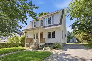 6 Ashburnham Rd, Worcester, MA 01606 - Photo 1