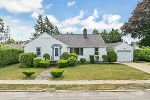 36 Louisberg St, Lawrence, MA 01843 - Photo 1