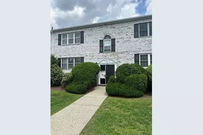 194 Lake Shore Rd #4, Boston, MA 02135 - Photo 1