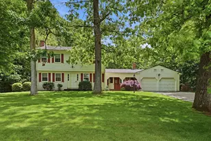 17 Raymond Dr, Wilbraham, MA 01095 - Photo 1