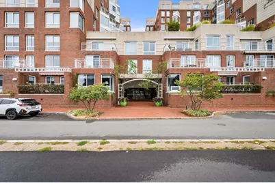 75 Cambridge Prkwy #101, Cambridge, MA 02142 - Photo 1
