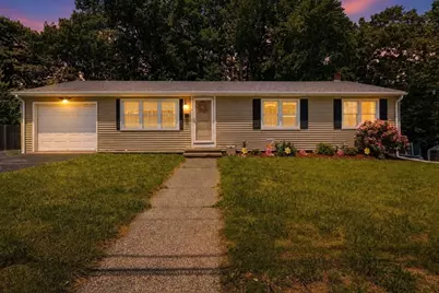 3 Magna Vista, Auburn, MA 01501 - Photo 1