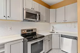 259 Beacon St, Boston, MA 02116 - Photo 1