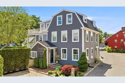 33 Franklin St, Marblehead, MA 01945 - Photo 1