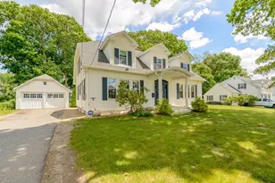 262 Chestnut St, Gardner, MA 01440 - Photo 1